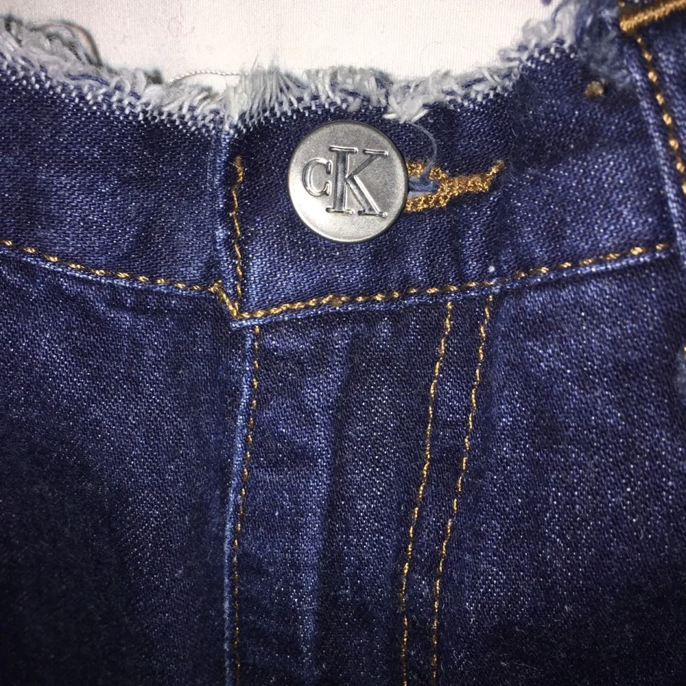 Highrise Flare Jeans, Distressed Denim, Frayed Waist/Hem, Dark Calvin Klein Sz 7 - Picture 4 of 13